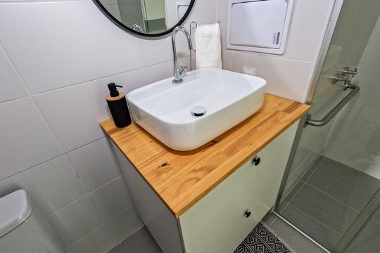 Banheiro de kitnet/studio à venda com 1 quarto, 26m² em Vila Primavera, São Paulo