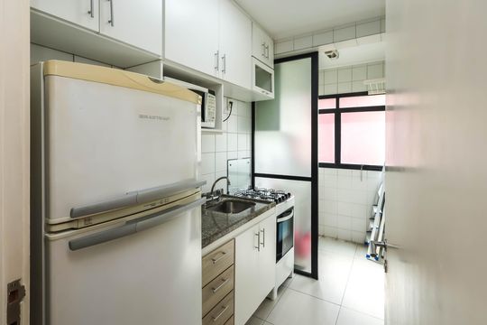 Cozinha de apartamento para alugar com 1 quarto, 40m² em Ipiranga, São Paulo