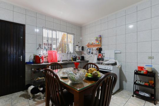 Cozinha de casa para alugar com 3 quartos, 118m² em Vila Dionisia, São Paulo