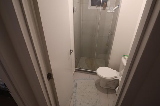 Banheiro de apartamento à venda com 2 quartos, 41m² em Centro, Canoas