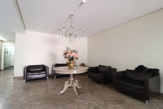 Hall social de apartamento para alugar com 3 quartos, 185m² em Centro, Uberlândia