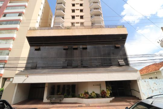 Fachada de apartamento para alugar com 3 quartos, 185m² em Centro, Uberlândia