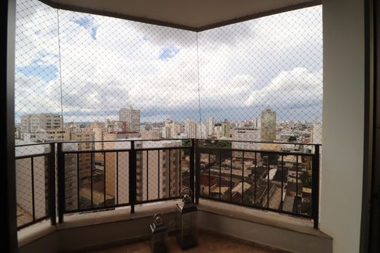 Sacada da Sala de apartamento para alugar com 3 quartos, 185m² em Centro, Uberlândia