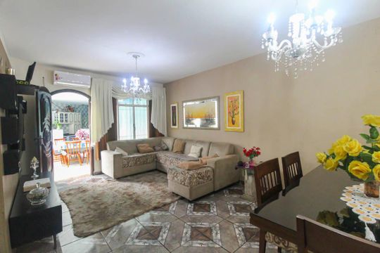 Casa para alugar com 3 quartos, 200m² em Aricanduva, São Paulo