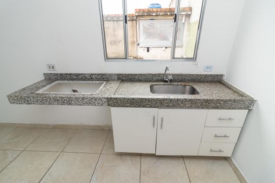 Sala/Cozinha de casa à venda com 1 quarto, 30m² em Parque dos Bancarios, São Paulo