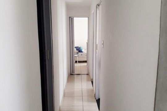 Corredor de apartamento à venda com 3 quartos, 59m² em Taquara, Rio de Janeiro