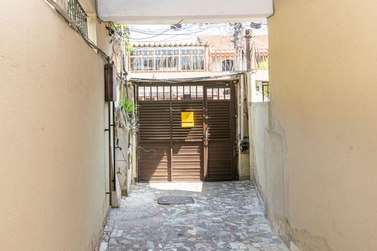 Área comum de acesso  de casa à venda com 2 quartos, 60m² em Penha, Rio de Janeiro