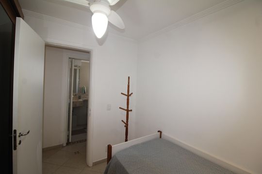 Quarto 1 de apartamento à venda com 2 quartos, 46m² em Jardim Centenario, São Paulo
