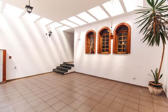 Garagem de casa para alugar com 3 quartos, 220m² em Vila Gomes Cardim, São Paulo
