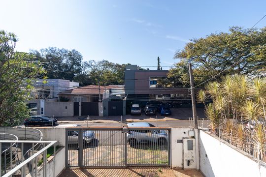 Vista da Sala de TV de casa à venda com 4 quartos, 269m² em Jardim Guanabara, Campinas