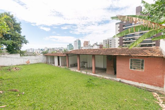 Casa à venda com 4 quartos, 1300m² em São Luiz, Belo Horizonte