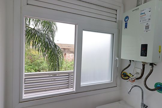 Apartamento para alugar com 3 quartos, 77m² em Navegantes, Porto Alegre