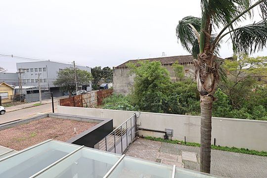 Apartamento para alugar com 3 quartos, 77m² em Navegantes, Porto Alegre