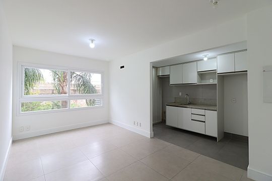 Apartamento para alugar com 3 quartos, 77m² em Navegantes, Porto Alegre