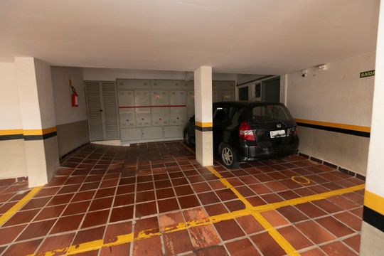 Estacionamento de apartamento à venda com 1 quarto, 67m² em  Bosque., Campinas