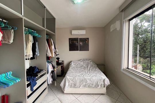 Casa à venda com 4 quartos, 340m² em Taquara, Rio de Janeiro