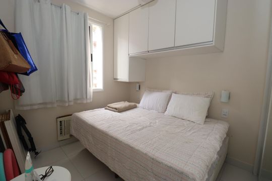 Quarto 1 de apartamento para alugar com 2 quartos, 47m² em Jardim das Margaridas, Salvador