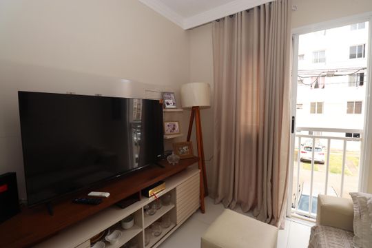 Sala de apartamento para alugar com 2 quartos, 47m² em Jardim das Margaridas, Salvador