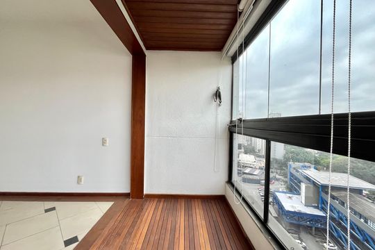 Varanda  de apartamento para alugar com 3 quartos, 120m² em Vila Clementino, São Paulo