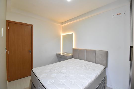 Suíte de apartamento para alugar com 2 quartos, 65m² em Bacacheri, Curitiba