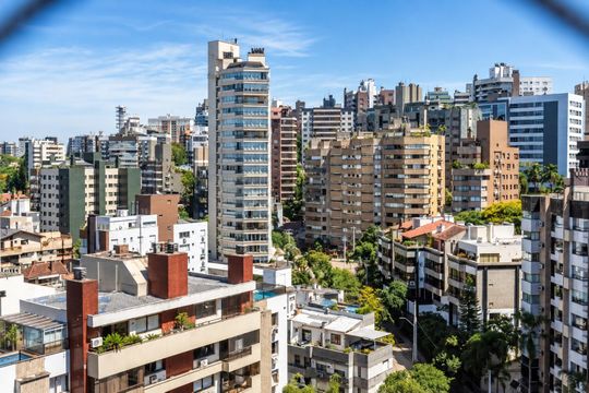 Sala vista de apartamento para alugar com 3 quartos, 110m² em Petrópolis, Porto Alegre