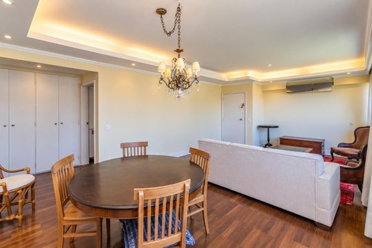 Sala de apartamento para alugar com 3 quartos, 110m² em Petrópolis, Porto Alegre