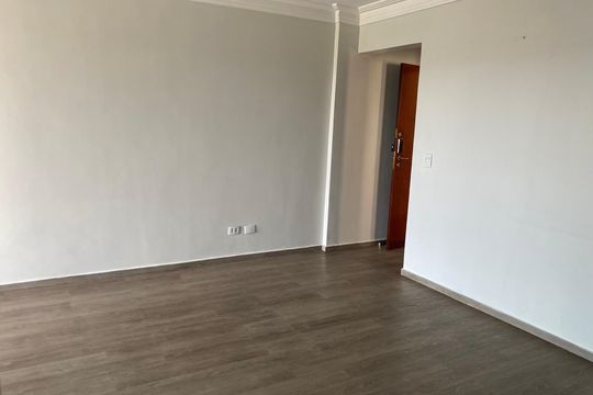 Sala de apartamento à venda com 3 quartos, 83m² em Setor Bueno, Goiânia