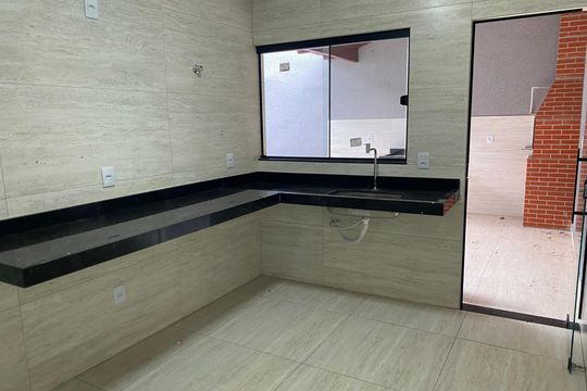 Cozinha de casa à venda com 3 quartos, 185m² em Solange Park II, Goiânia