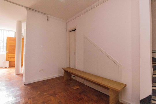 Corredor de casa para alugar com 4 quartos, 300m² em Vila Mariana, São Paulo
