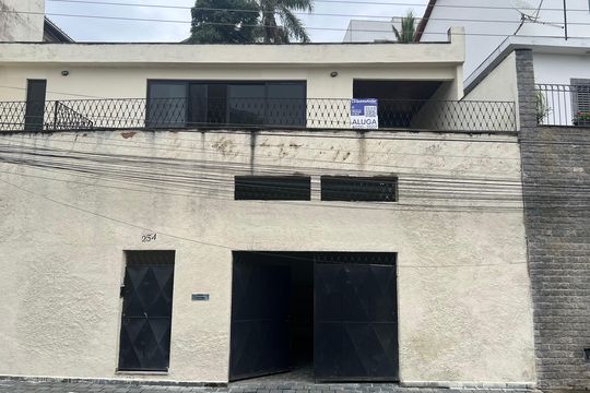 Fachada de casa para alugar com 5 quartos, 200m² em Cruzeiro do Sul, Juiz de Fora