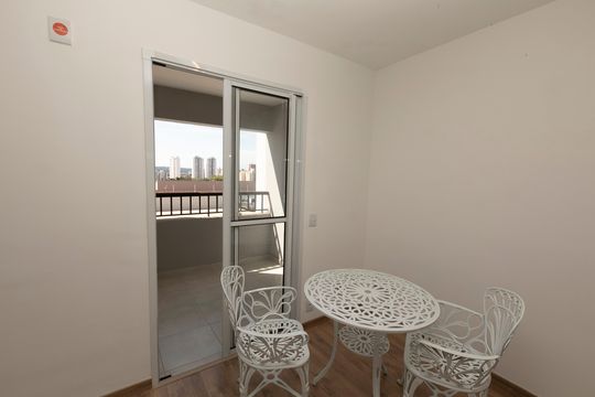 SALA PARA DOIS AMBIENTES de apartamento para alugar com 2 quartos, 50m² em Fazenda Santa Cândida, Campinas
