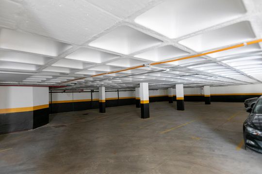 GARAGEM de apartamento para alugar com 2 quartos, 50m² em Fazenda Santa Cândida, Campinas