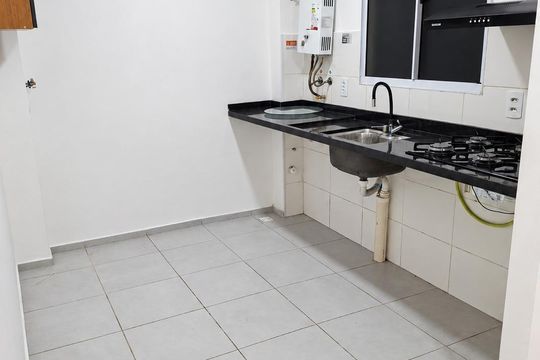 Cozinha de apartamento para alugar com 2 quartos, 40m² em Jardim Alvorada, Nova Iguaçu