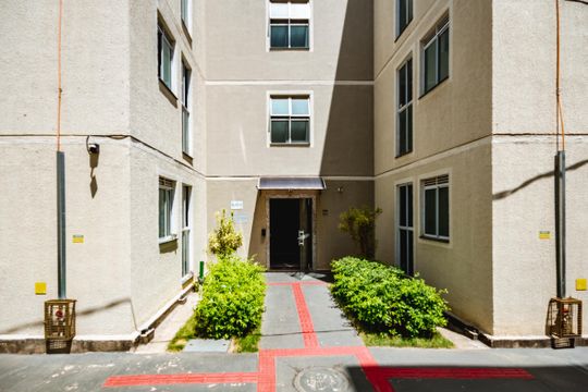 Fachada do bloco de apartamento para alugar com 2 quartos, 46m² em Cerejeira (justinópolis), Ribeirão das Neves