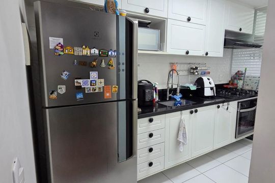 Cozinha de apartamento para alugar com 2 quartos, 55m² em Estrela do Norte, São Gonçalo