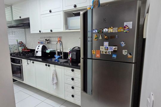 Cozinha de apartamento para alugar com 2 quartos, 55m² em Estrela do Norte, São Gonçalo