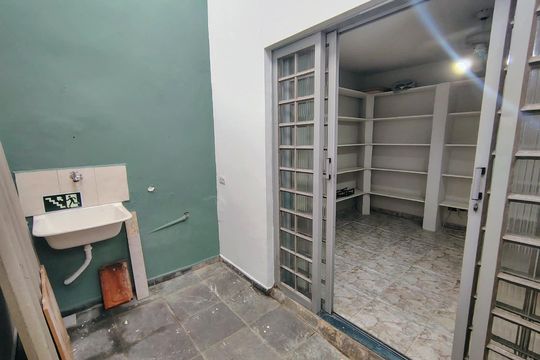Área de serviço de casa à venda com 2 quartos, 102m² em Jabaquara, São Paulo
