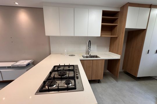 Cozinha de casa de condomínio para alugar com 2 quartos, 75m² em Caiapia, Cotia