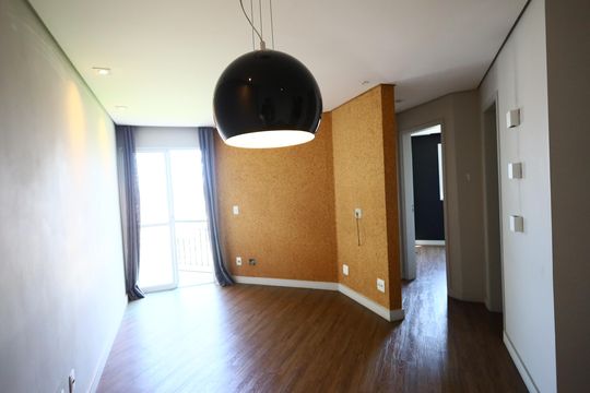 Sala de apartamento à venda com 2 quartos, 52m² em São Pedro, Osasco