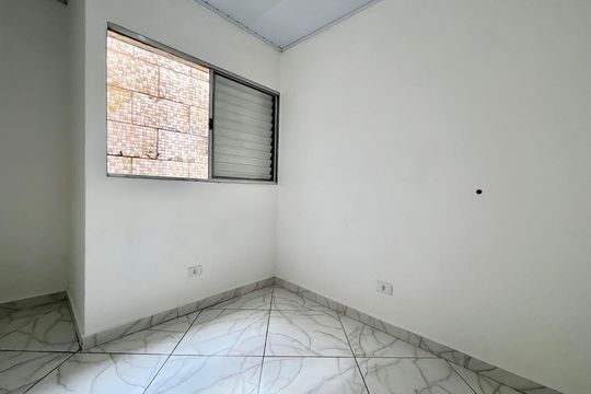 Quarto 2 de apartamento para alugar com 2 quartos, 51m² em Jardim Itacolomi, São Paulo