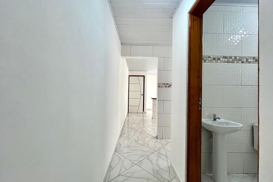 Corredor de apartamento para alugar com 2 quartos, 51m² em Jardim Itacolomi, São Paulo