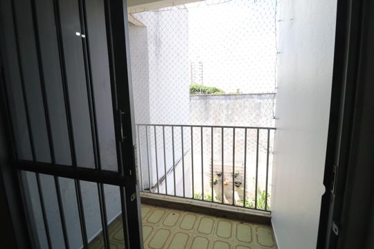 Sacada de apartamento para alugar com 3 quartos, 90m² em Tibery, Uberlândia