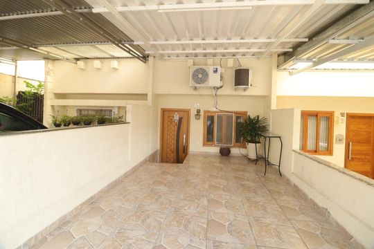 Casa à venda com 2 quartos, 100m² em Vila Maria Eugênia, Campinas