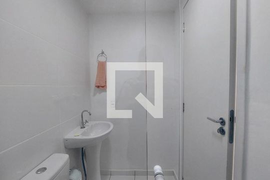 Banheiro de apartamento para alugar com 2 quartos, 37m² em Vila Gea, São Paulo