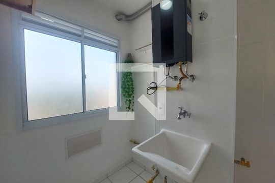 Área de serviço de apartamento para alugar com 2 quartos, 37m² em Vila Gea, São Paulo