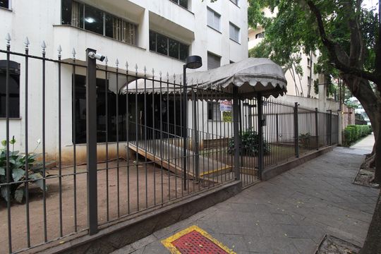 Fachada de apartamento para alugar com 1 quarto, 75m² em Itaim Bibi, São Paulo