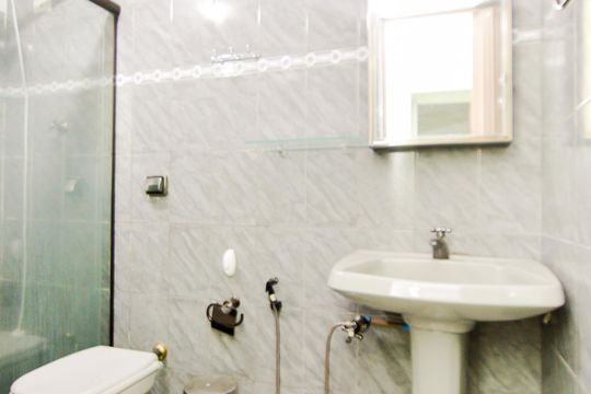 Banheiro de apartamento para alugar com 2 quartos, 55m² em Parque Cecap, Guarulhos
