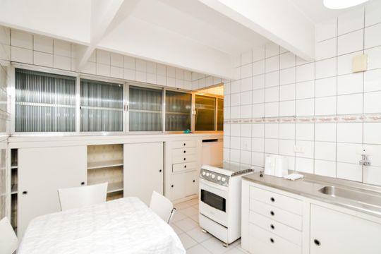 Cozinha de apartamento para alugar com 2 quartos, 55m² em Parque Cecap, Guarulhos