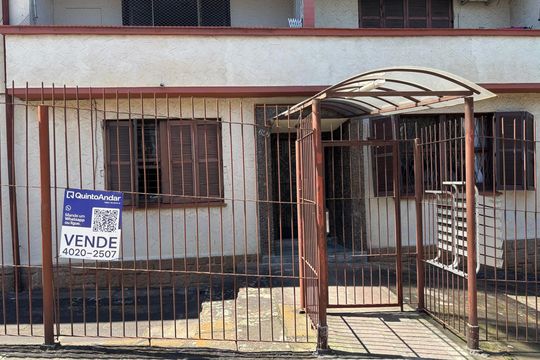 Plaquinha Instalada código IHPB-298 de apartamento à venda com 2 quartos, 100m² em Petrópolis, Porto Alegre