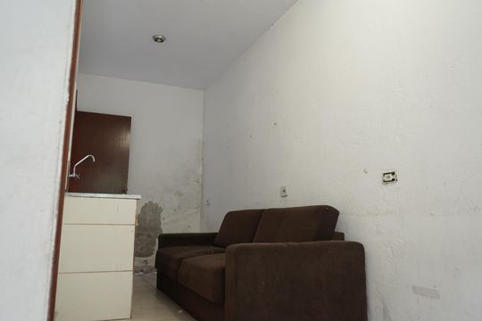 Sala / cozinha de casa para alugar com 2 quartos, 70m² em Chácara Seis de Outubro, São Paulo